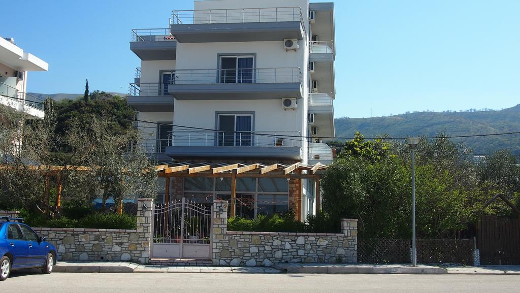 Rondos Hotel Himarë Exterior foto