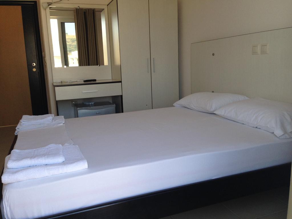 Rondos Hotel Himarë Zimmer foto