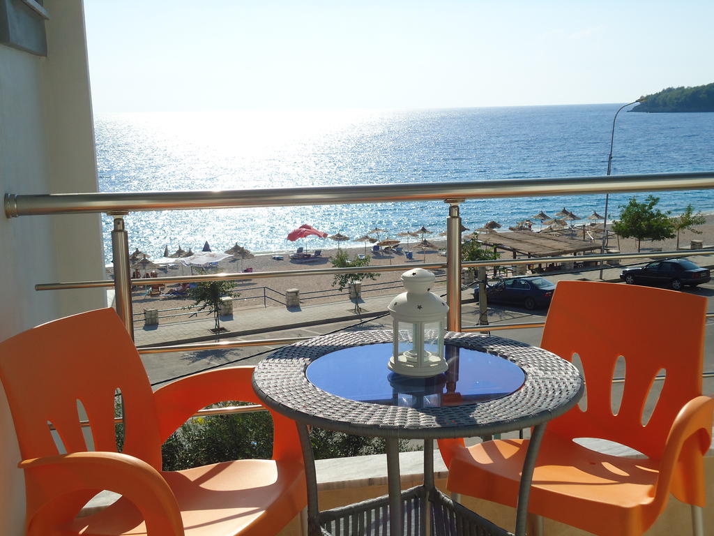 Rondos Hotel Himarë Exterior foto
