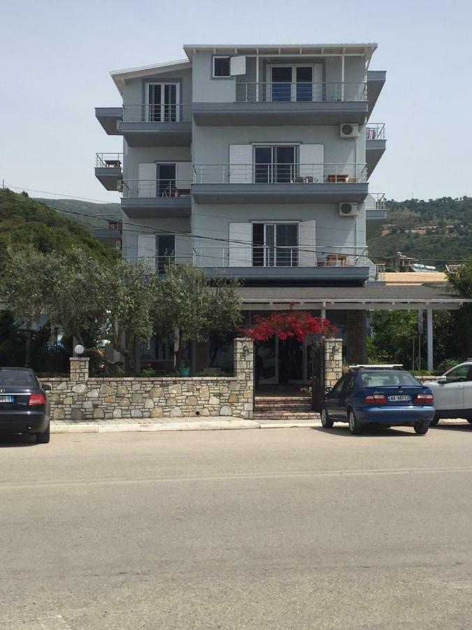 Rondos Hotel Himarë Exterior foto